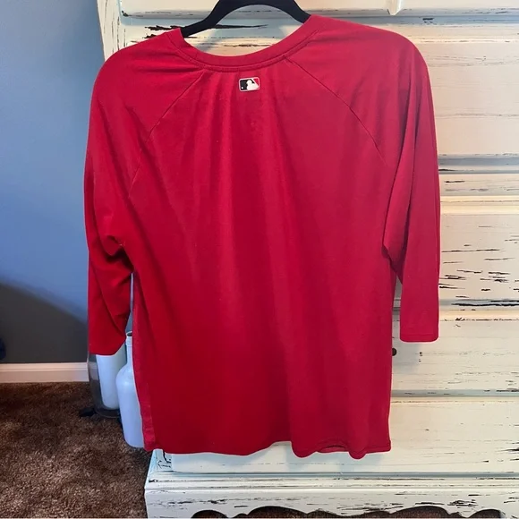 Nike Red Dri-FIT Cincinnatti Reds Quarter Sleeve, women’s Large. - Picture 2 of 3